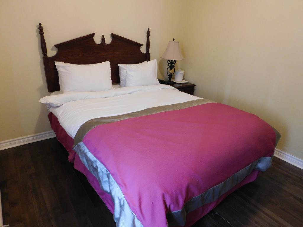 Hotel A2K Montreal Luaran gambar