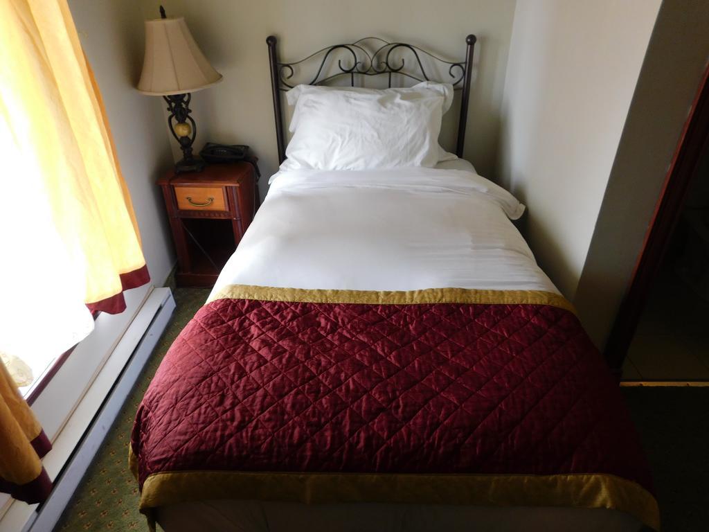 Hotel A2K Montreal Luaran gambar
